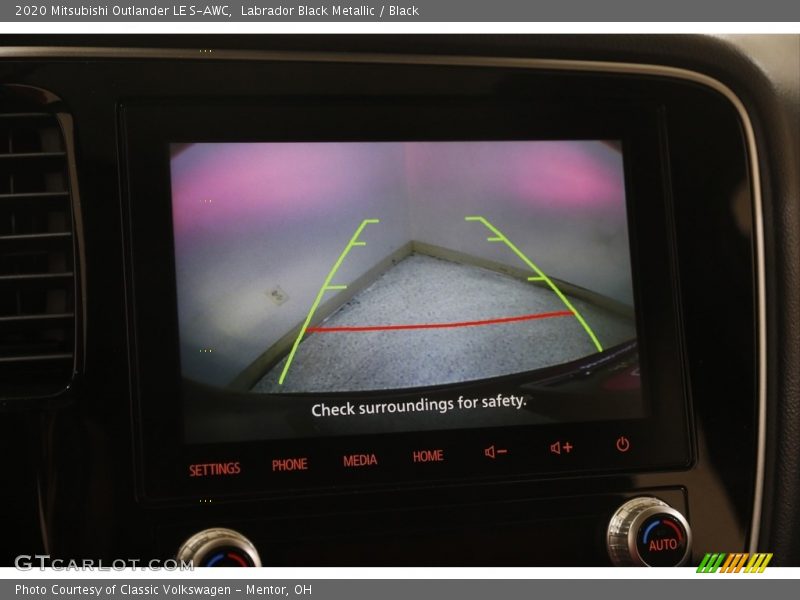 Labrador Black Metallic / Black 2020 Mitsubishi Outlander LE S-AWC