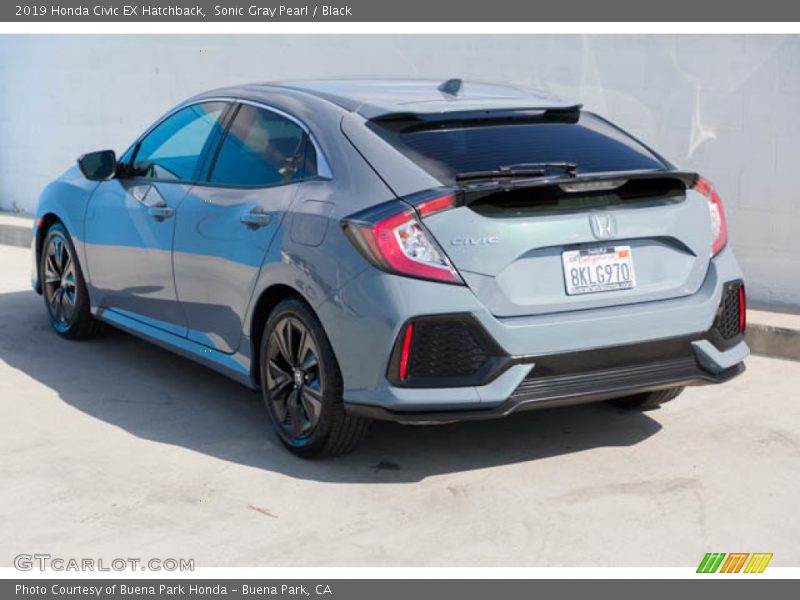 Sonic Gray Pearl / Black 2019 Honda Civic EX Hatchback