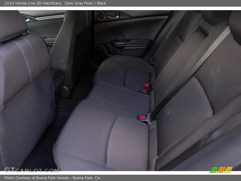 Sonic Gray Pearl / Black 2019 Honda Civic EX Hatchback