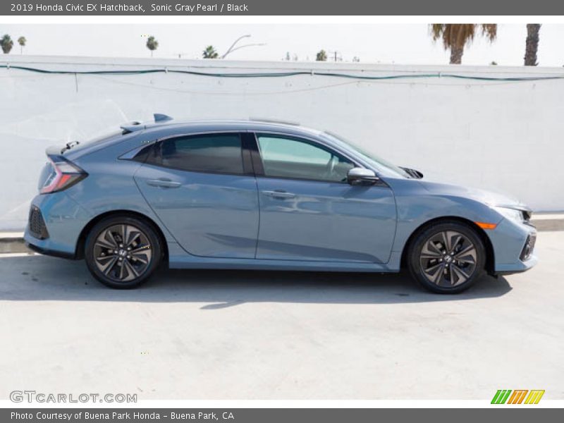 Sonic Gray Pearl / Black 2019 Honda Civic EX Hatchback