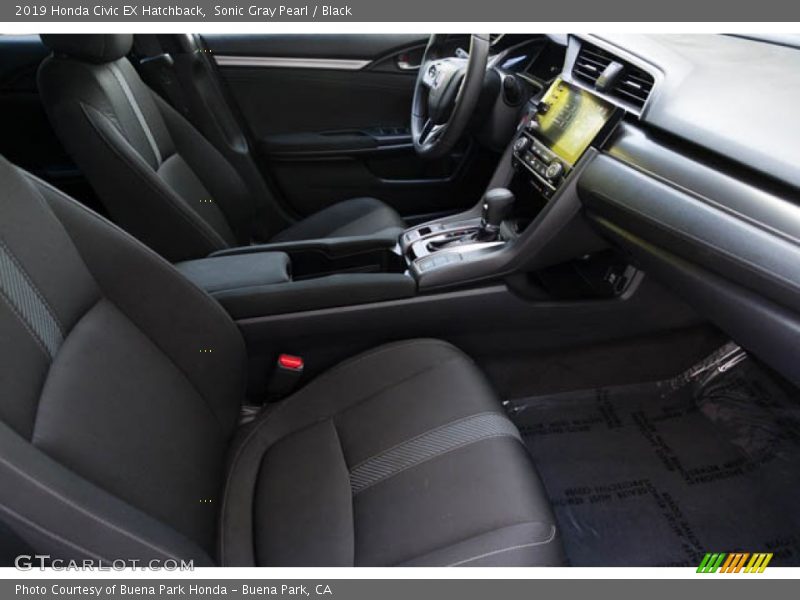 Sonic Gray Pearl / Black 2019 Honda Civic EX Hatchback