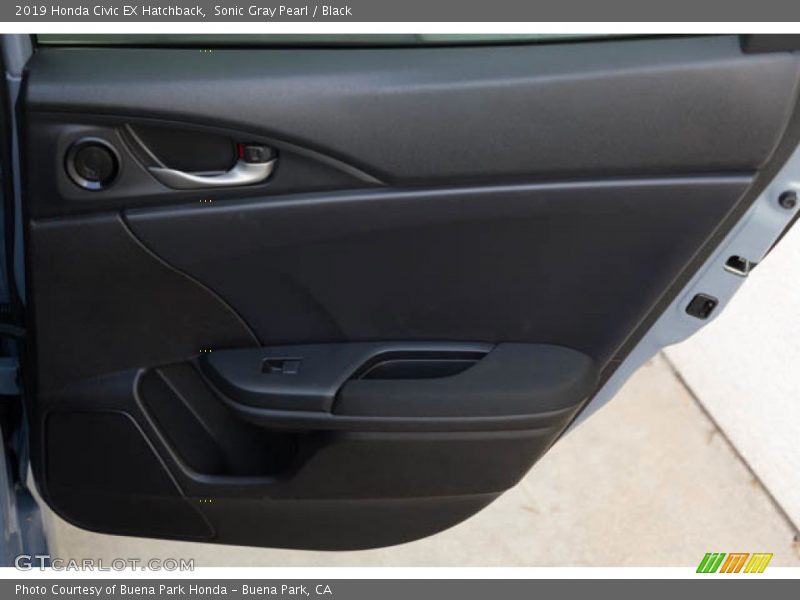 Sonic Gray Pearl / Black 2019 Honda Civic EX Hatchback