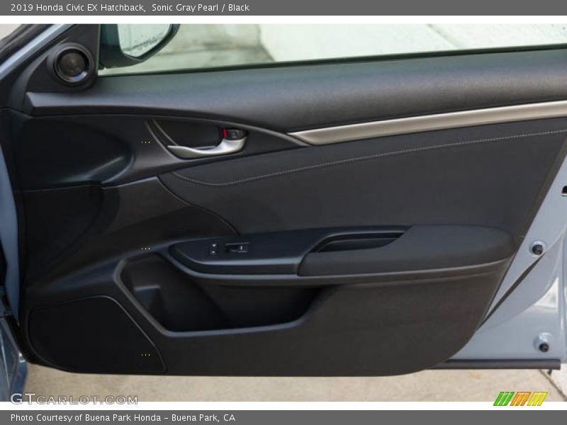 Sonic Gray Pearl / Black 2019 Honda Civic EX Hatchback
