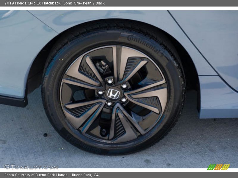 Sonic Gray Pearl / Black 2019 Honda Civic EX Hatchback
