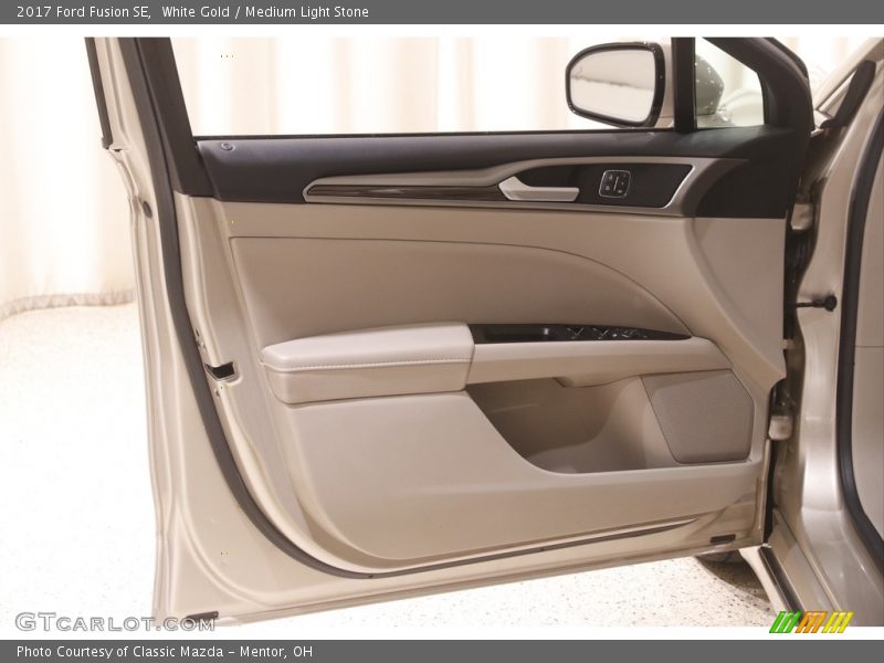 White Gold / Medium Light Stone 2017 Ford Fusion SE