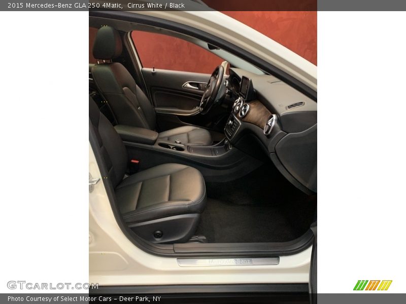 Cirrus White / Black 2015 Mercedes-Benz GLA 250 4Matic