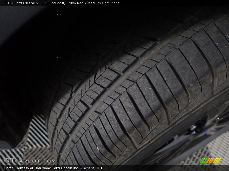 Ruby Red / Medium Light Stone 2014 Ford Escape SE 1.6L EcoBoost