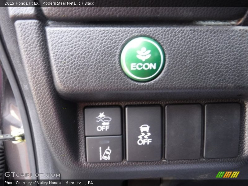 Modern Steel Metallic / Black 2019 Honda Fit EX