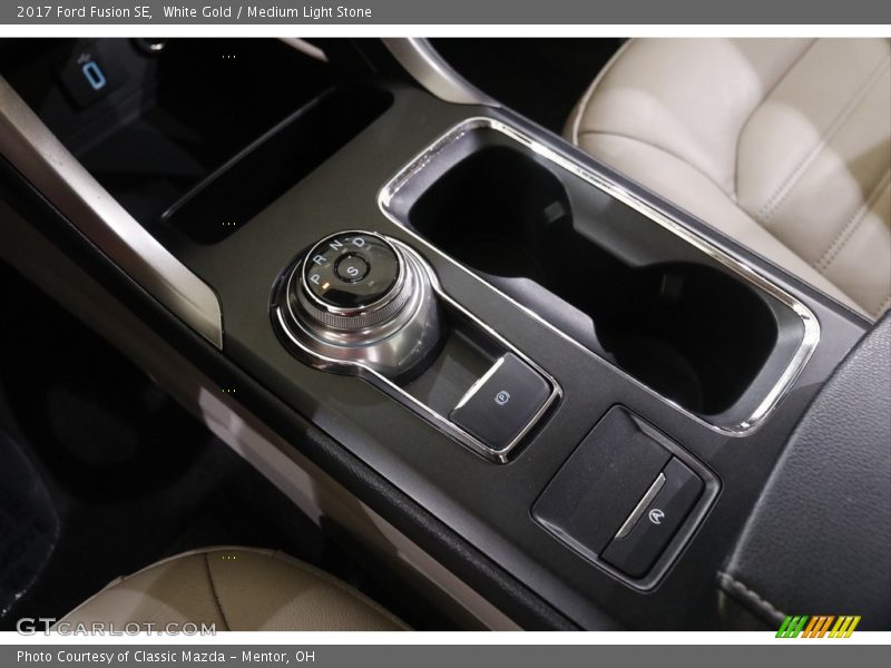 White Gold / Medium Light Stone 2017 Ford Fusion SE