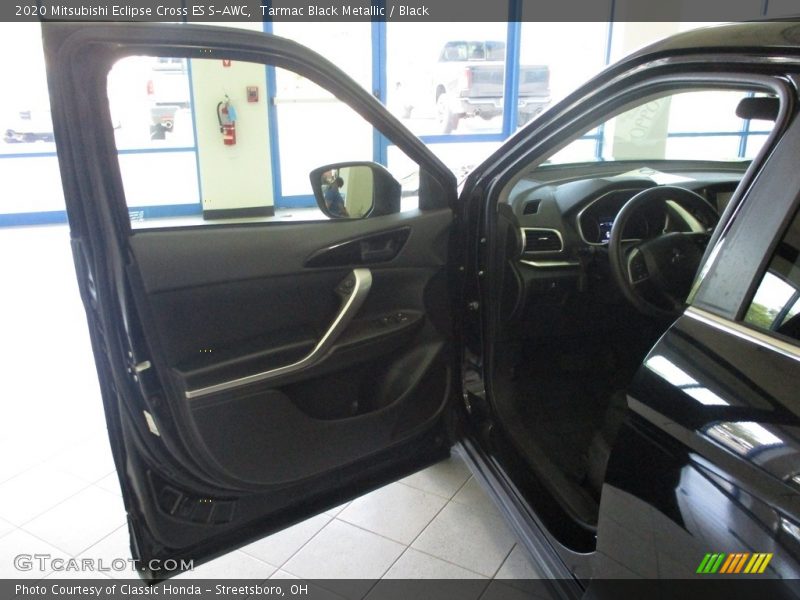 Tarmac Black Metallic / Black 2020 Mitsubishi Eclipse Cross ES S-AWC