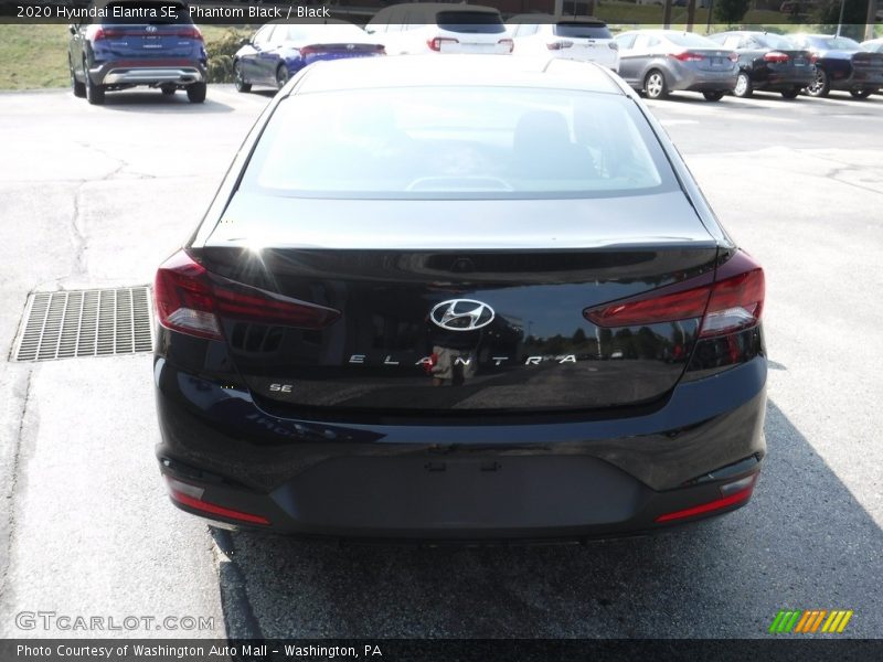 Phantom Black / Black 2020 Hyundai Elantra SE