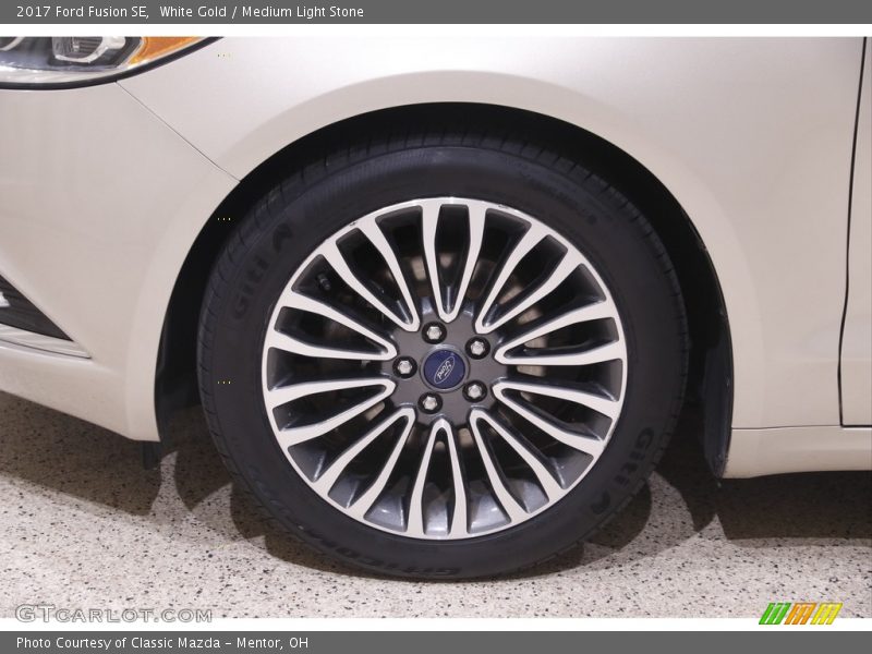 White Gold / Medium Light Stone 2017 Ford Fusion SE