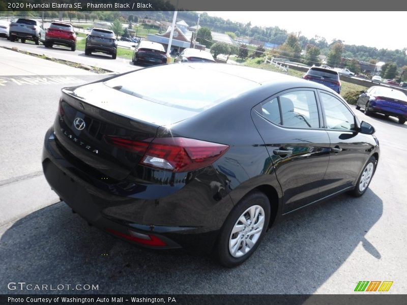 Phantom Black / Black 2020 Hyundai Elantra SE