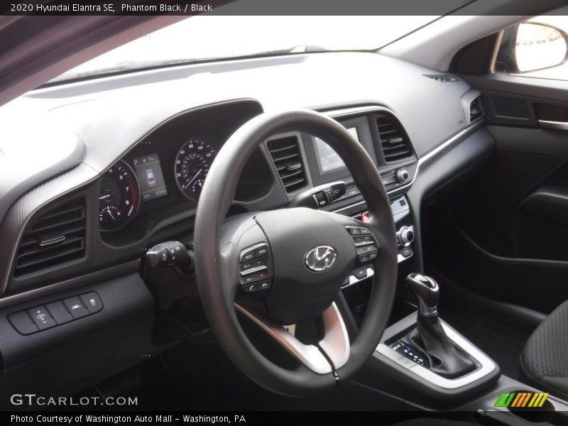 Phantom Black / Black 2020 Hyundai Elantra SE
