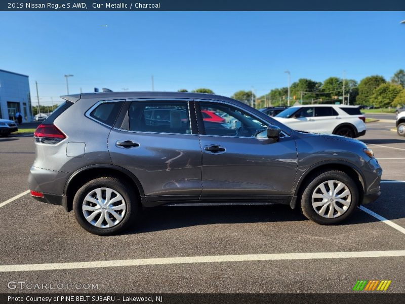 Gun Metallic / Charcoal 2019 Nissan Rogue S AWD
