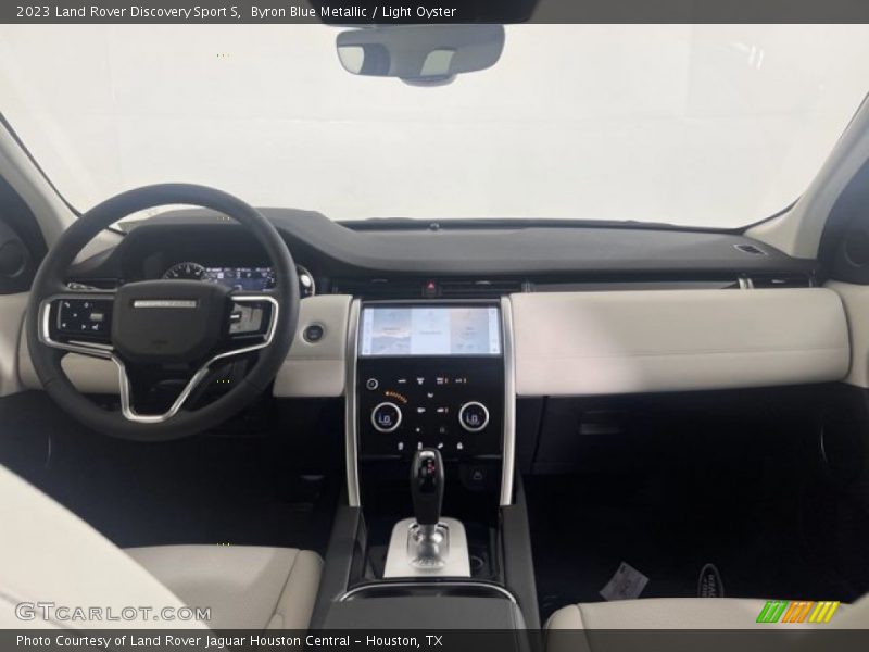 Dashboard of 2023 Discovery Sport S