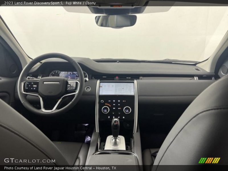 Fuji White / Ebony 2023 Land Rover Discovery Sport S