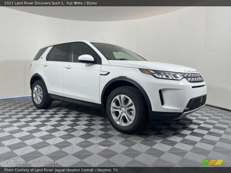 Fuji White / Ebony 2023 Land Rover Discovery Sport S