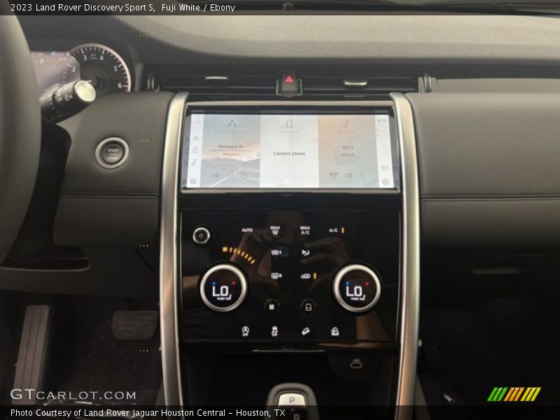 Fuji White / Ebony 2023 Land Rover Discovery Sport S