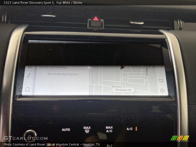 Fuji White / Ebony 2023 Land Rover Discovery Sport S