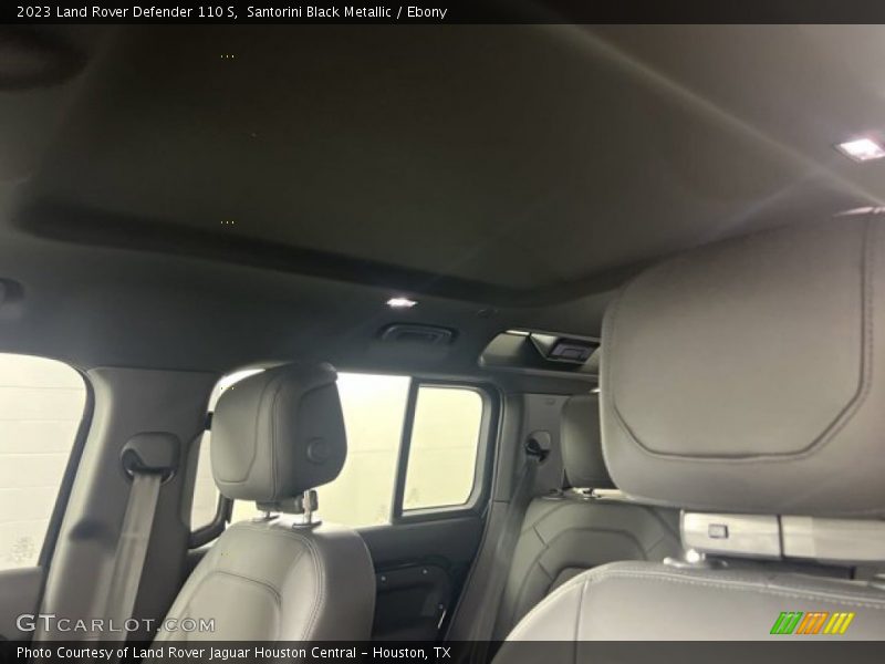 Santorini Black Metallic / Ebony 2023 Land Rover Defender 110 S