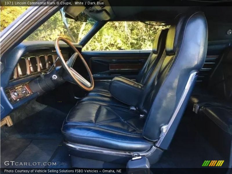 Front Seat of 1971 Continental Mark III Coupe