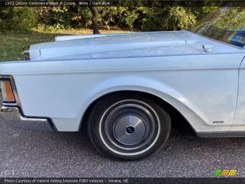  1971 Continental Mark III Coupe Wheel