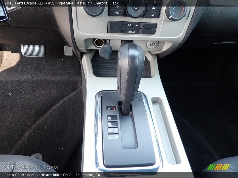 Ingot Silver Metallic / Charcoal Black 2011 Ford Escape XLT 4WD