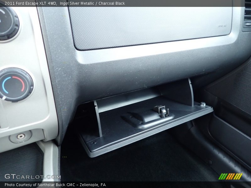 Ingot Silver Metallic / Charcoal Black 2011 Ford Escape XLT 4WD