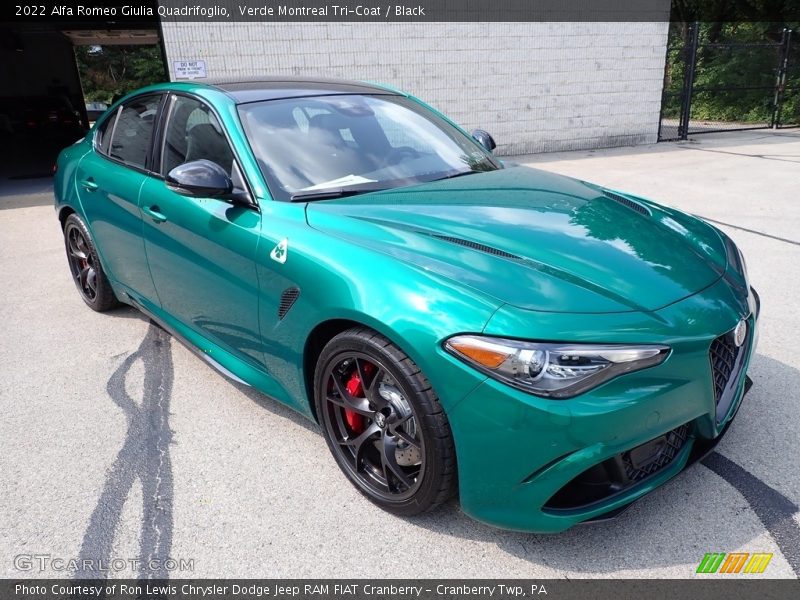 Front 3/4 View of 2022 Giulia Quadrifoglio