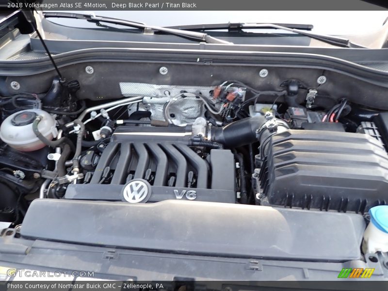 Deep Black Pearl / Titan Black 2018 Volkswagen Atlas SE 4Motion