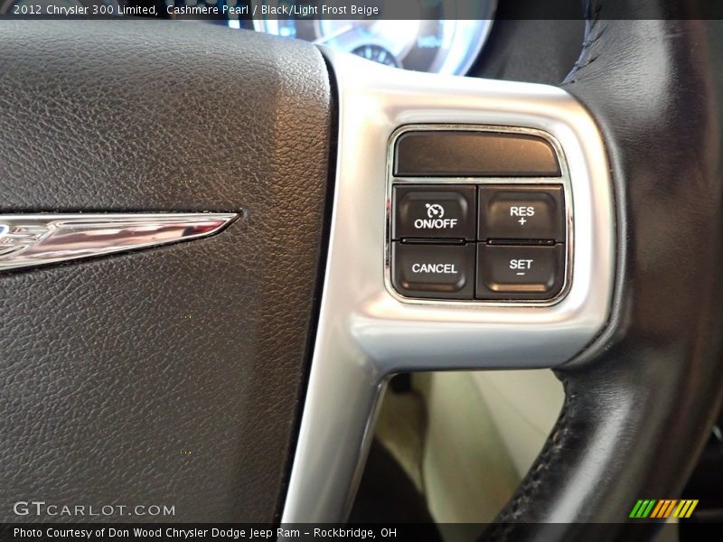 Cashmere Pearl / Black/Light Frost Beige 2012 Chrysler 300 Limited