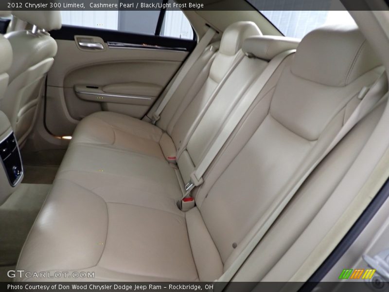 Cashmere Pearl / Black/Light Frost Beige 2012 Chrysler 300 Limited
