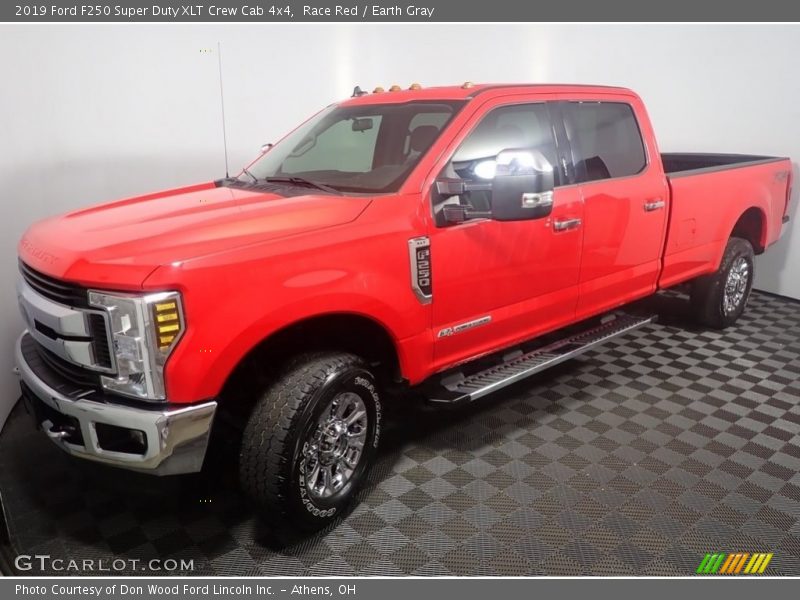 Race Red / Earth Gray 2019 Ford F250 Super Duty XLT Crew Cab 4x4