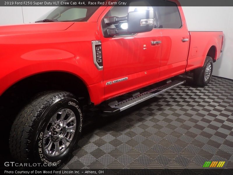 Race Red / Earth Gray 2019 Ford F250 Super Duty XLT Crew Cab 4x4