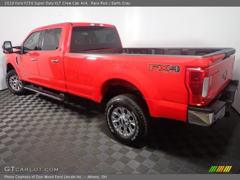 Race Red / Earth Gray 2019 Ford F250 Super Duty XLT Crew Cab 4x4