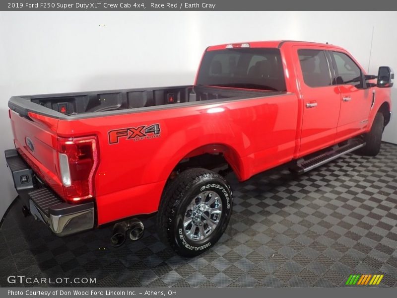 Race Red / Earth Gray 2019 Ford F250 Super Duty XLT Crew Cab 4x4