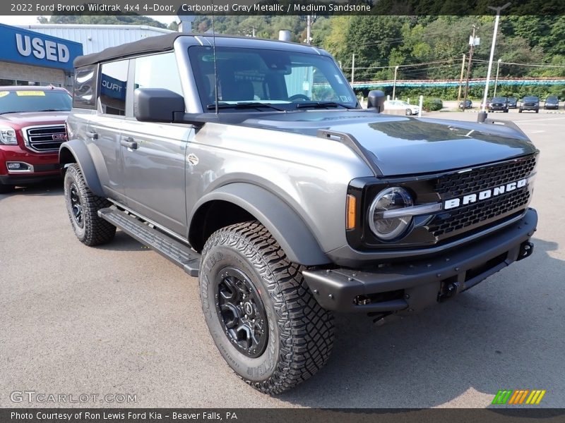 Front 3/4 View of 2022 Bronco Wildtrak 4x4 4-Door