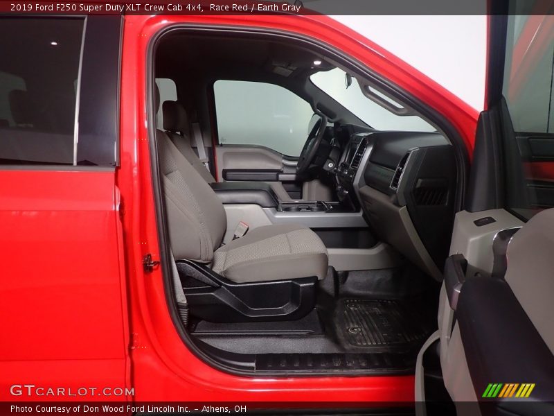 Race Red / Earth Gray 2019 Ford F250 Super Duty XLT Crew Cab 4x4