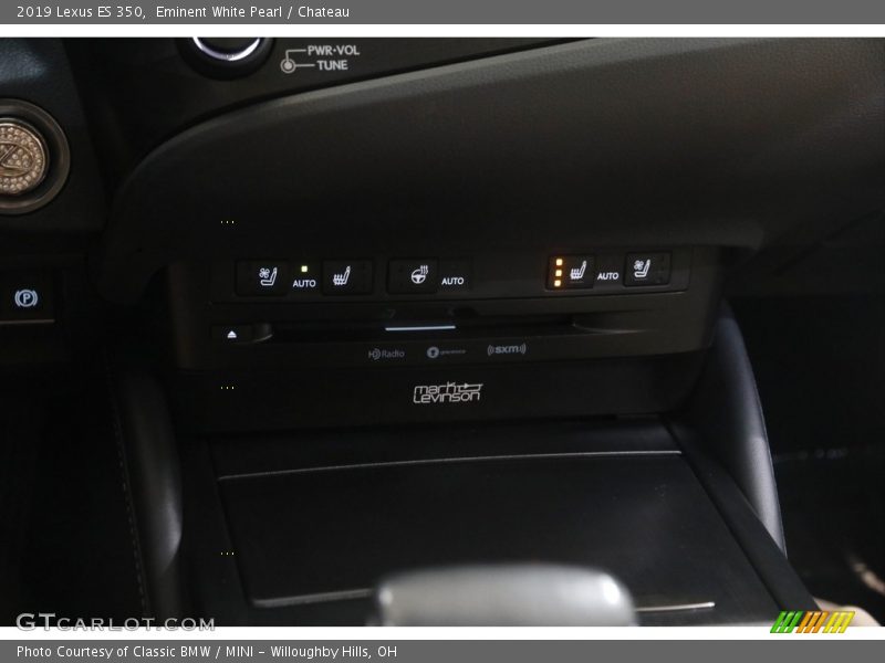Eminent White Pearl / Chateau 2019 Lexus ES 350