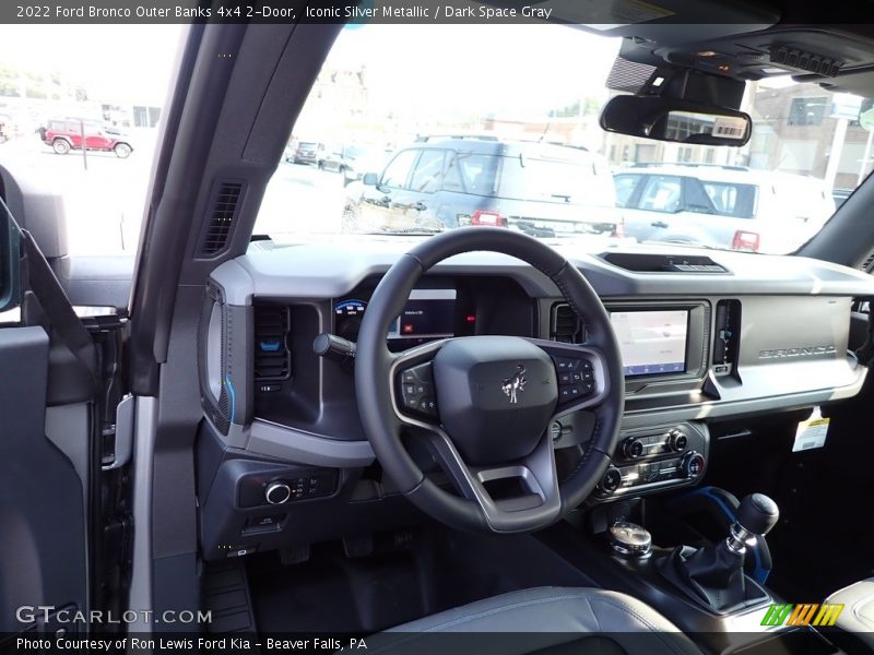 Iconic Silver Metallic / Dark Space Gray 2022 Ford Bronco Outer Banks 4x4 2-Door