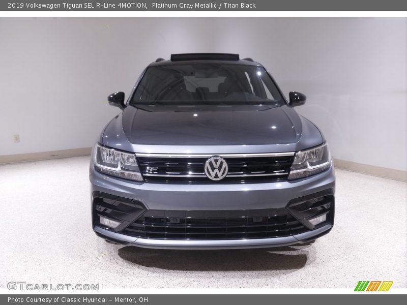 Platinum Gray Metallic / Titan Black 2019 Volkswagen Tiguan SEL R-Line 4MOTION