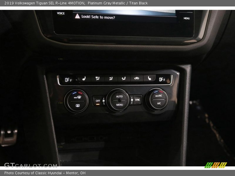 Platinum Gray Metallic / Titan Black 2019 Volkswagen Tiguan SEL R-Line 4MOTION