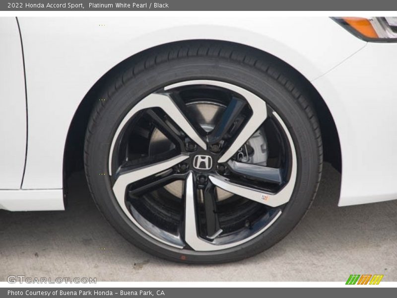 Platinum White Pearl / Black 2022 Honda Accord Sport