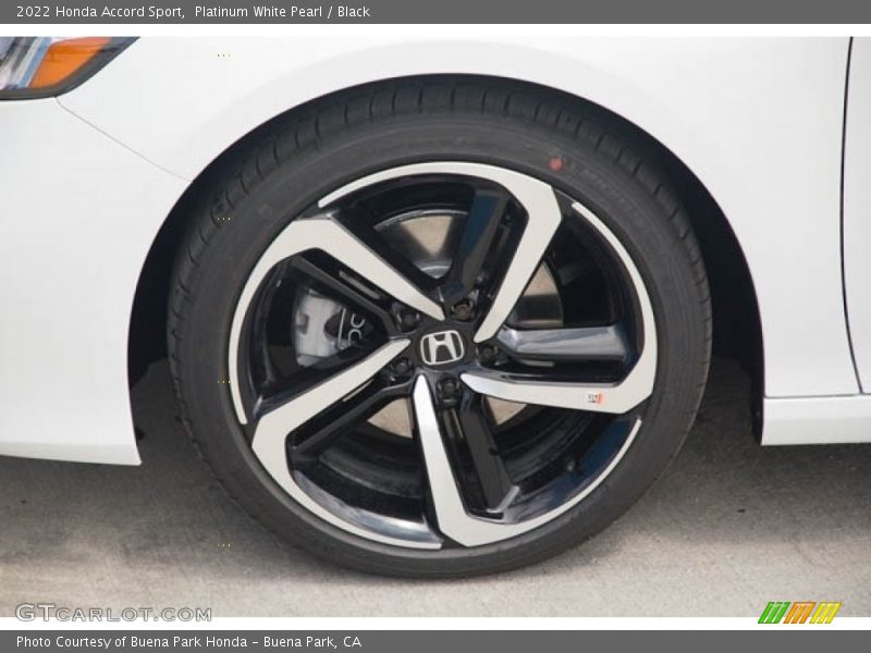 Platinum White Pearl / Black 2022 Honda Accord Sport