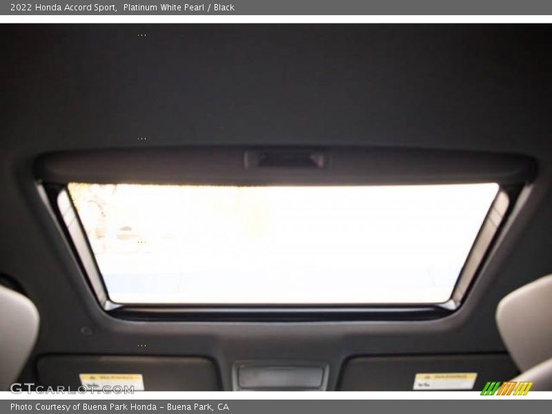 Platinum White Pearl / Black 2022 Honda Accord Sport