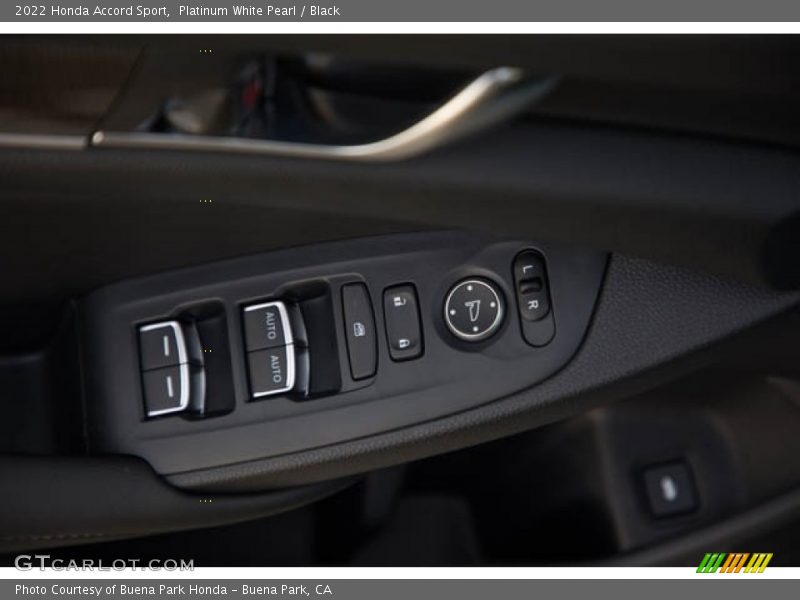 Platinum White Pearl / Black 2022 Honda Accord Sport