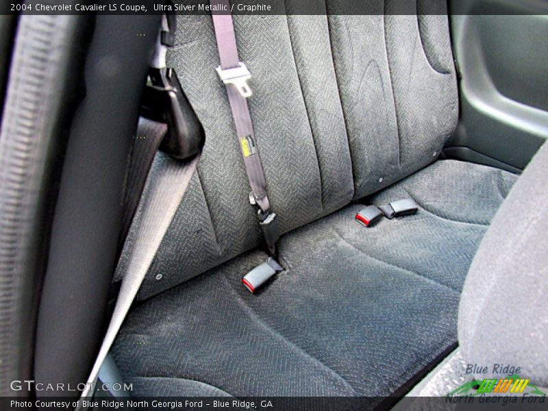 Ultra Silver Metallic / Graphite 2004 Chevrolet Cavalier LS Coupe