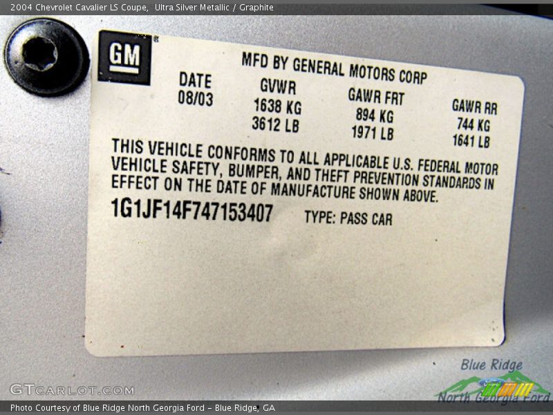 Ultra Silver Metallic / Graphite 2004 Chevrolet Cavalier LS Coupe