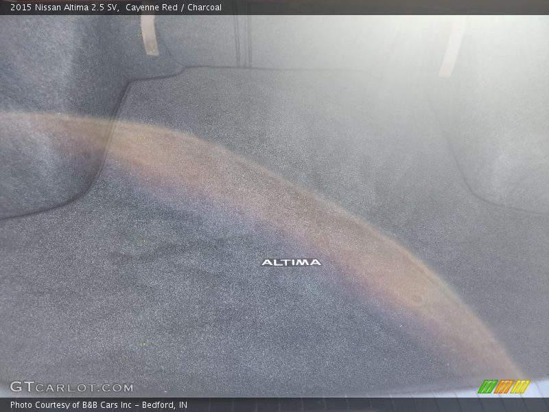 Cayenne Red / Charcoal 2015 Nissan Altima 2.5 SV